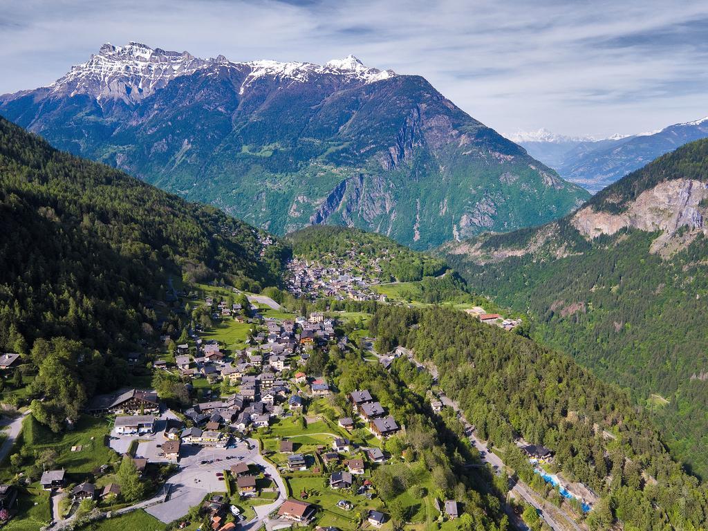 Hotel Aux Mille Etoiles Salvan Eksteriør billede