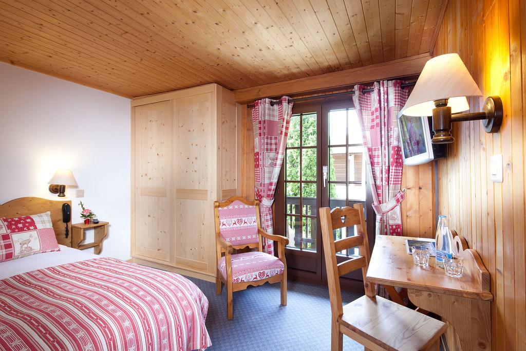 Hotel Aux Mille Etoiles Salvan Eksteriør billede